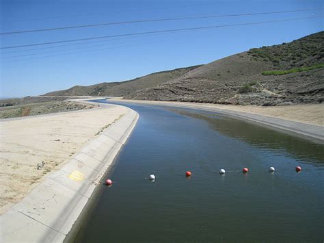California Aqueduct Fishing - BassnMan.com