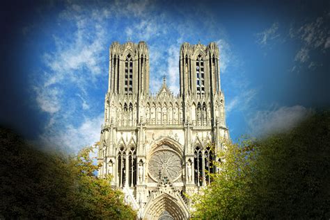 Explore Reims Cathedral, a Historic Monument! - French Moments