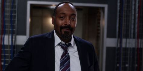 The Flash Season 9 Proves Jesse L. Martin's Joe West Is Essential