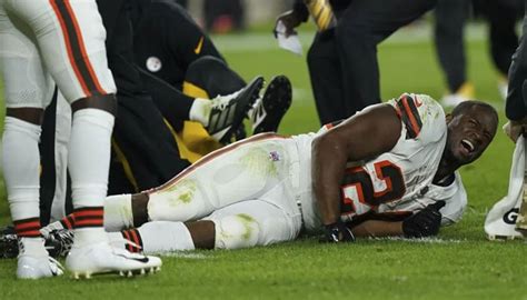 Nick Chubb of Cleveland Browns suffers almost career-crippling knee injury