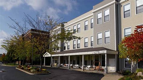 Holiday Maplewood Place | Assisted Living & Memory Care | Malden, MA 02148 | 59 reviews