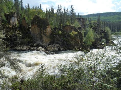 Keg River Formation outcrop on an island in Whitemud Falls, Clearwater... | Download Scientific ...