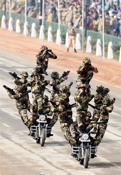 √ Indian Army Bsf Song - Na Gear