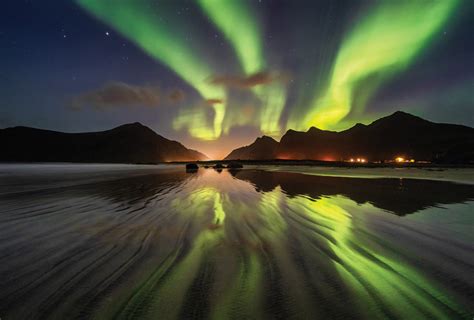 The northern lights in Lofoten Islands / Landscapes / Postcards / Postallove - postcards made ...