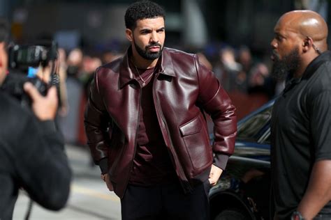 Drake Breaks Record on Billboard Charts | KPWR-FM