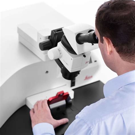 Electron Microscope Sample Preparation | Products | Leica Microsystems