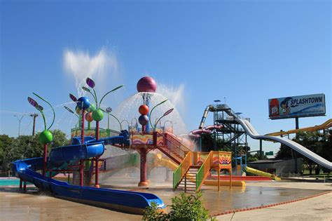 Could Splashtown water park become a car dealership? San Antonio City Council approves key change