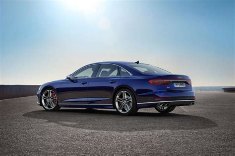 View Photos of the 2020 Audi S8