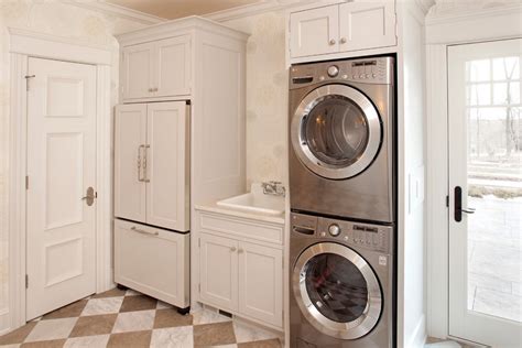 Small Stackable Washer Dryer Combo Invades Every Laundry Room with Modern Simplicity – HomesFeed