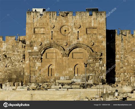 Golden Gate Old City Jerusalem Israel — Stock Photo © klevit.shaw.ca ...