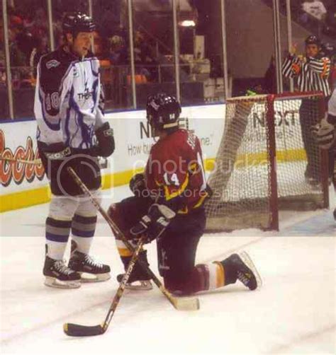 Hockey Fight Pictures, Images & Photos | Photobucket