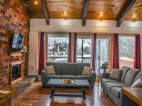 5 Bedroom Swiss Style Chalet with Hot Tub – $2,900 (non-refundable ...