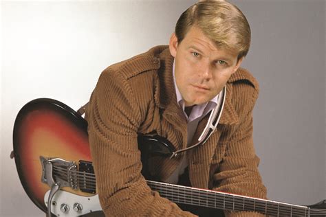 Behind The Song: Glen Campbell, "Wichita Lineman" - American Songwriter