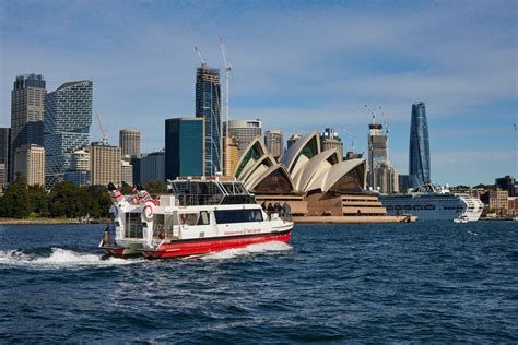 Sydney: Sydney Harbor Sightseeing Cruise | GetYourGuide