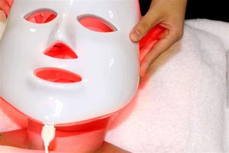 Led Light Therapy Mask - Esthetician Equipment | Esthetician supplies, Led light therapy mask ...