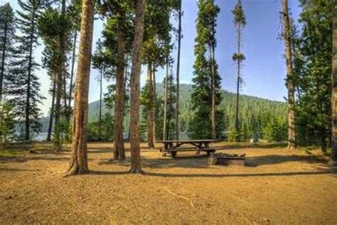 Bend Oregon Camping: 15 Best Campsites - Go Wander Wild