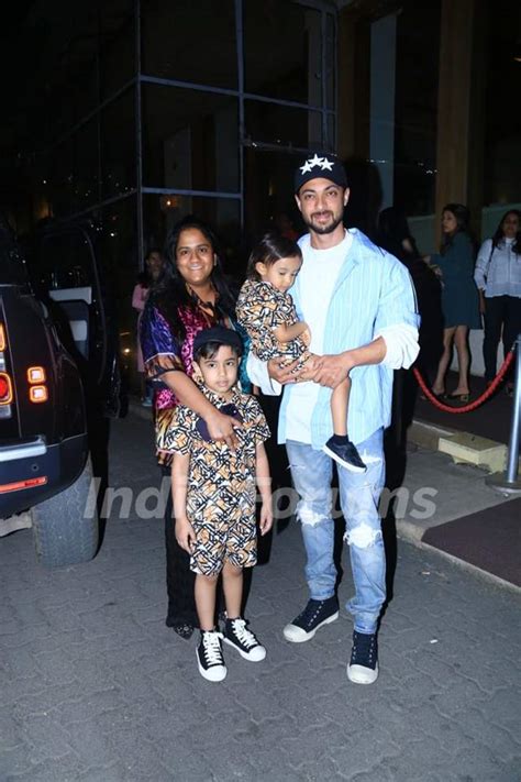 Aayush Sharma, Arpita Khan spotted with their kids at Bastian Worli Media