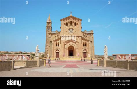 Shrine facade Stock Videos & Footage - HD and 4K Video Clips - Alamy