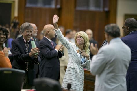 Wendy Davis’s Filibuster in Photos – Texas Monthly