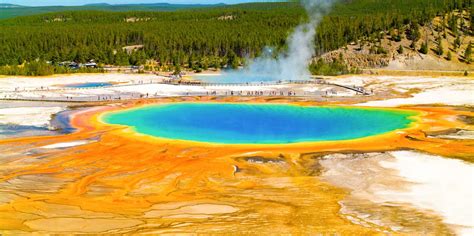 The BEST Yellowstone Caldera Winter activities 2023 - FREE Cancellation ...