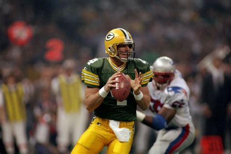 Today in Packers history: Favre signs richest NFL contract to date - Acme Packing Company