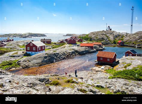 The Weather Islands, a clutch of bare-faced rocks in the Bohuslän Archipelago, West Sweden Stock ...