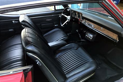 1968 PONTIAC GTO - Interior - 224391