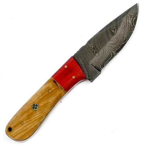 Skinning Knife/ Hunting Knife- High Carbon Damascus Steel Blade - Battling Blades