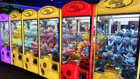 How many prizes will we win from the Claw Machines? - YouTube