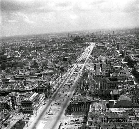 Berlin at the end of the War, 1945 - Rare Historical Photos