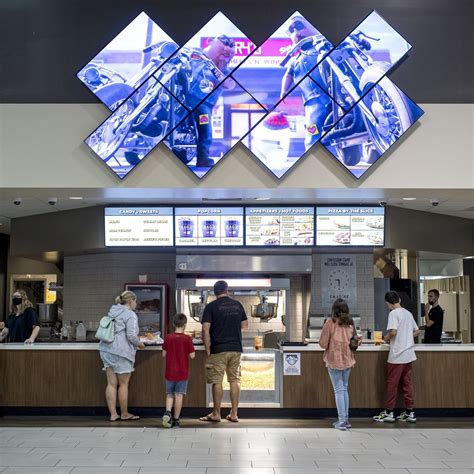 Would Ticket Holders Pay $25 if They Got Unlimited Food? One Movie Theater Decided to Find Out - WSJ