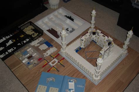 Wizards of Oz: LEGO Taj Mahal, Ph. 4 in Progress