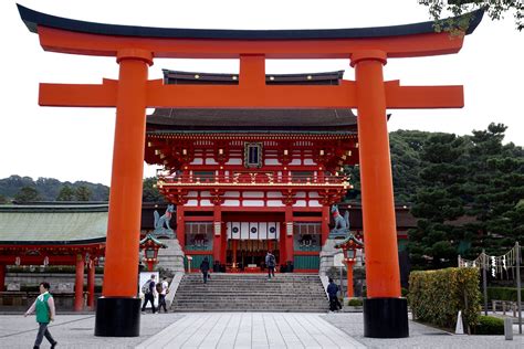 Kyoto: Fushimi Inari Shrine – Peter Gifford