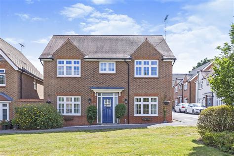 4 bed detached house for sale in Field Drive, Crawley Down, Crawley ...