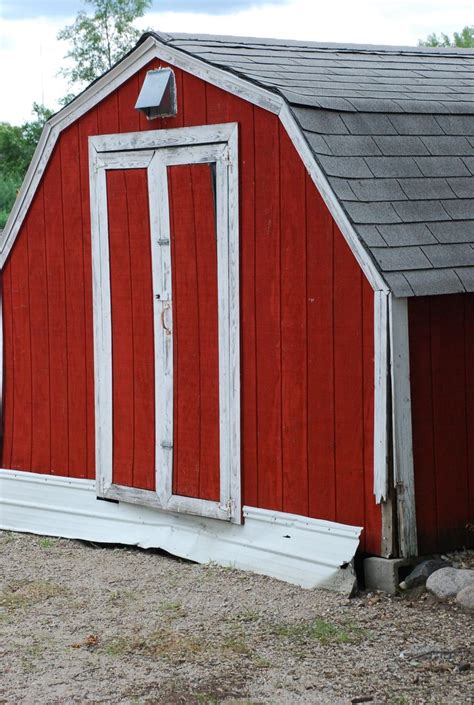 Little Red Barn Shed Outdoor Vignette at Everyday People Studios ...