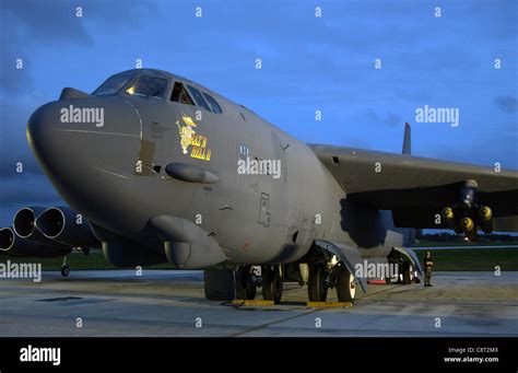 A B-52 Stratofortress deployed to Andersen Air Force Base, Guam ...