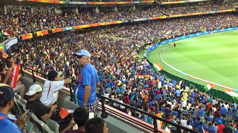 India V St Africa, crowd scene, Cricket World Cup 2015 - YouTube