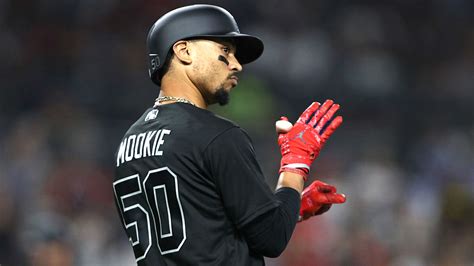 Mookie Betts trade rumors: Padres looking to go big with Red Sox ...