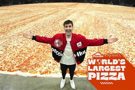 Pizza Hut Just Made the World's Largest Pizza | Taste of Home