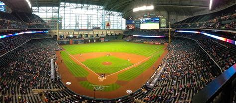 Game getting underway at Minute Maid Park, Houston TX | Flickr