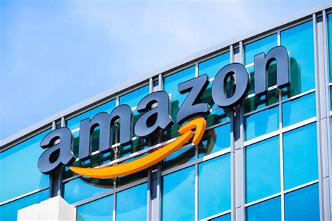 Amazon Faces a $350 Million Lawsuit For Failing to Provide Safety Gear ...