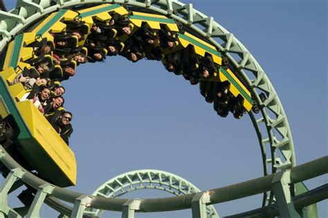 amusement park roller coaster 27096423 Stock Photo at Vecteezy