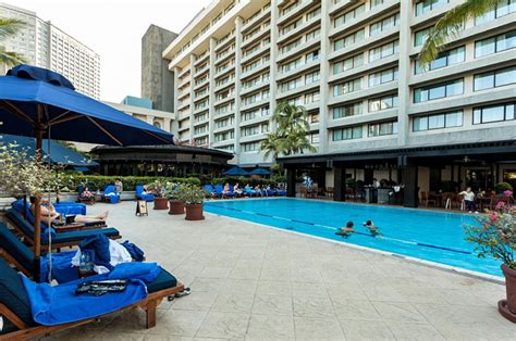 The Peninsula Manila Hotel - PHILIPPINES