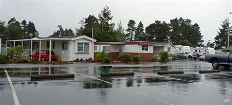 B & E Wayside RV-Mobile Home Park - 3760 US-101 Hwy Florence OR 97439 | Apartment Finder