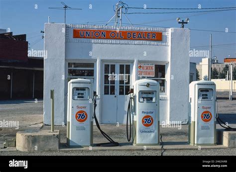 Union 76 Gas, Santa Ana, California; ca. 1977 Stock Photo - Alamy