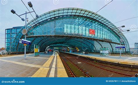 The Main Railway Station in Berlin Editorial Photo - Image of main, capital: 65267811