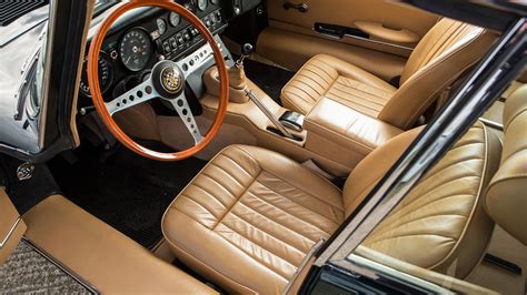 Jaguar E-Type Series II Coupe 1969 | Jaguar e type, Luxury car interior ...