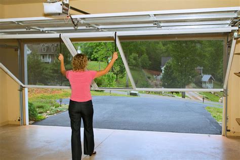 Benefits Of Installing A Garage Door Screen | My Decorative