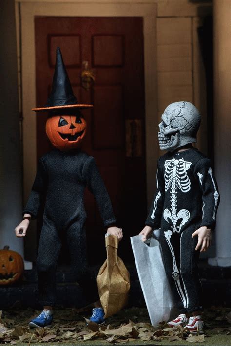 The Horrors of Halloween: Happy Happy HALLOWEEN Neca HALLOWEEN III Action Figures