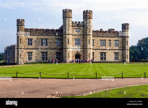 Leeds Castle, Kent Stock Photo - Alamy